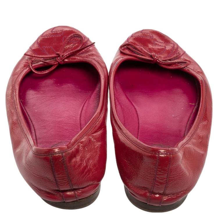 Pre Owned Gucci Magenta Patent Leather Soho Ballet Flats Size 35.5