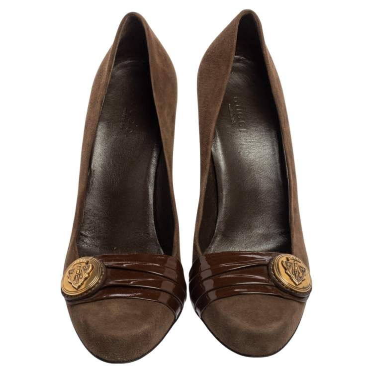 Pre Owned Gucci Brown Suede And Pleated Patent Leather Logo Buckle Pumps Size 38.5