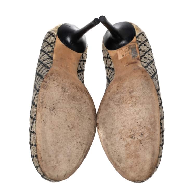 Pre Owned Gucci Beige/Black Canvas and Croc Embossed Leather Bamboo Horsebit Loafer Pumps Size 38