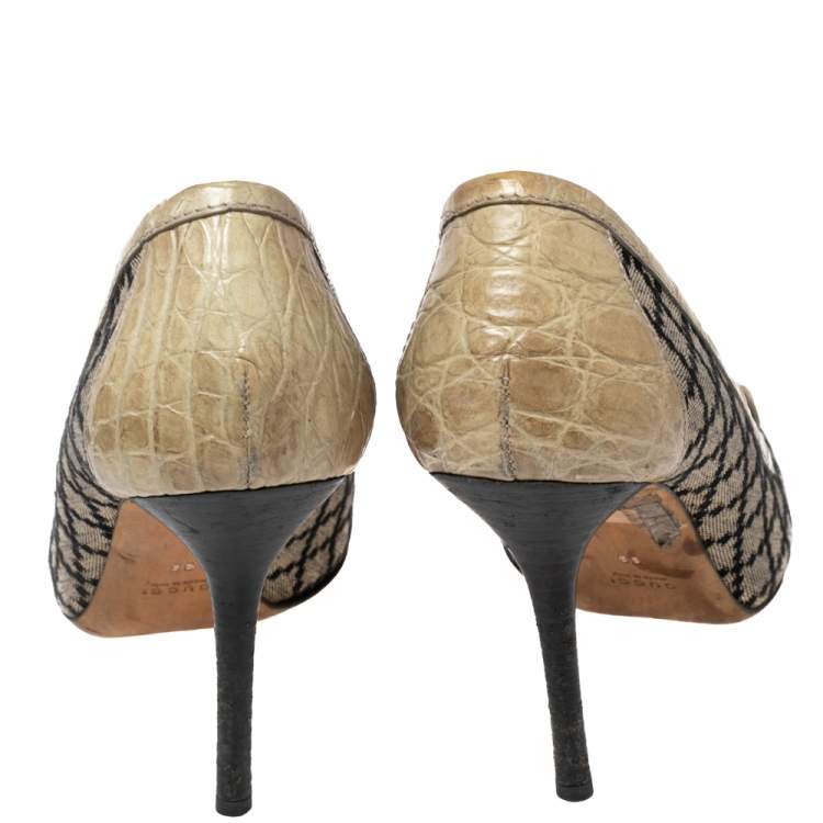 Pre Owned Gucci Beige/Black Canvas and Croc Embossed Leather Bamboo Horsebit Loafer Pumps Size 38