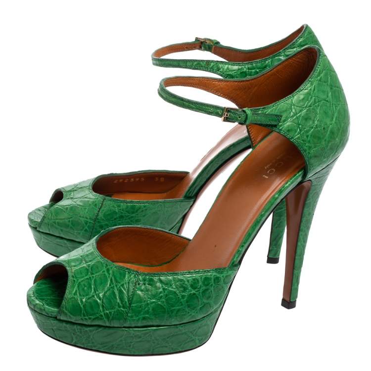 Pre Owned Gucci Green Crocodile  Peep Toe  Platform Ankle Strap Pumps Size Size 38