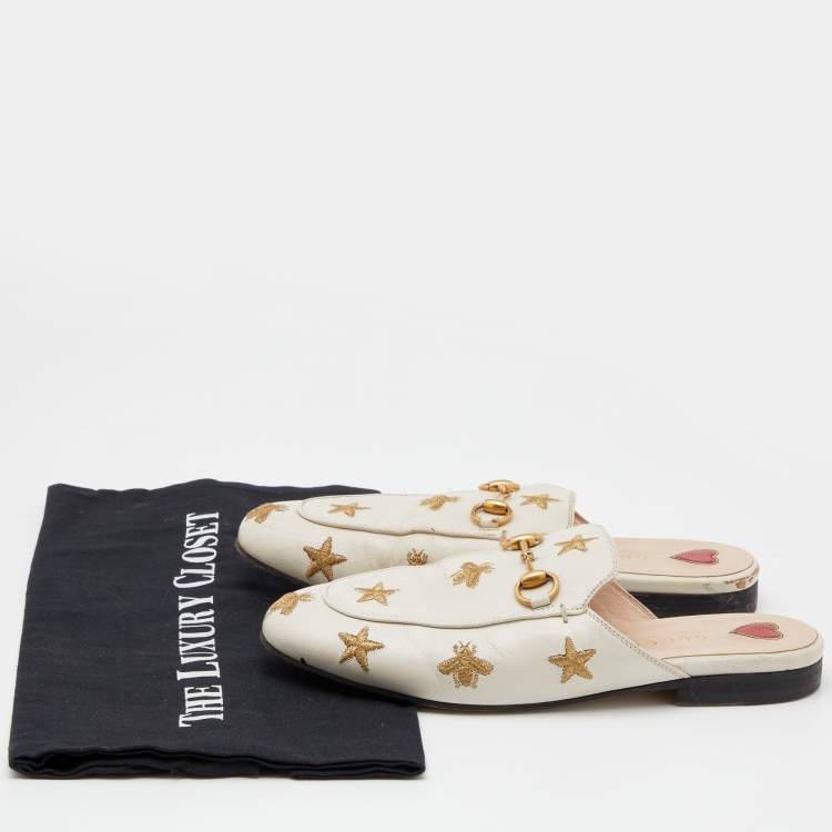 Pre Owned Gucci White Star And Bee Embroidered Leather Princetown Horsebit Flat Mules Size 35