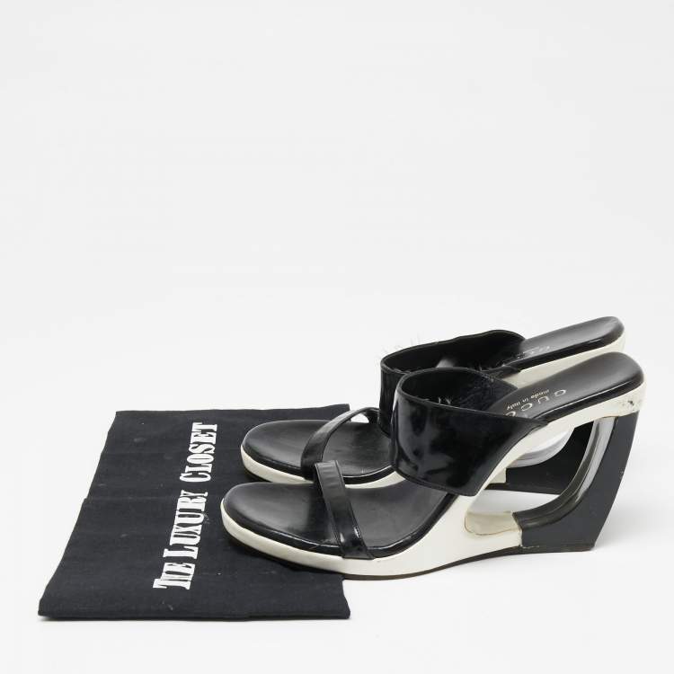 Pre Owned Gucci Black Patent Leather Cut-Out Wedge Slide Sandals Size 38