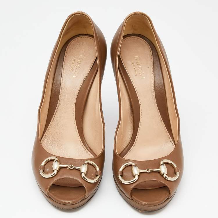 Pre Owned Gucci Brown Leather Horsebit Peep Toe Pumps Size 36