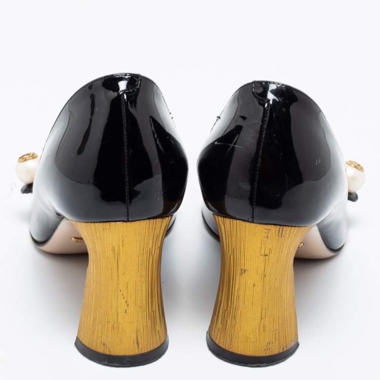 Pre Owned Gucci Black Patent Leather Pearl Detail Mary Jane Pumps Size 38.5