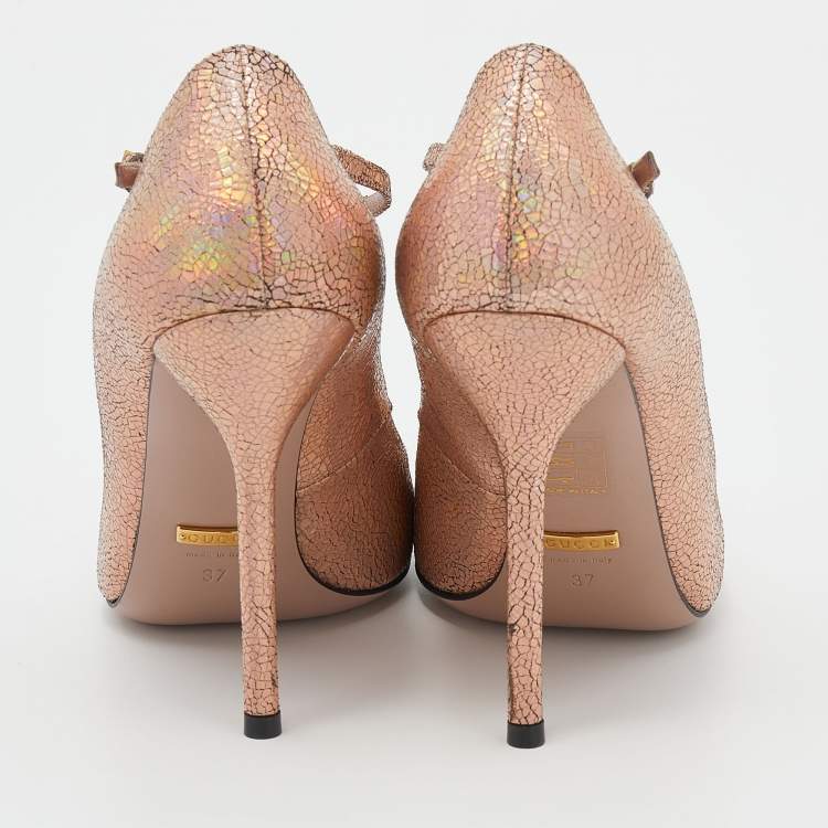 Pre Owned Gucci Metallic Holographic Crackled Leather Beverly T-Strap Pumps Size 37