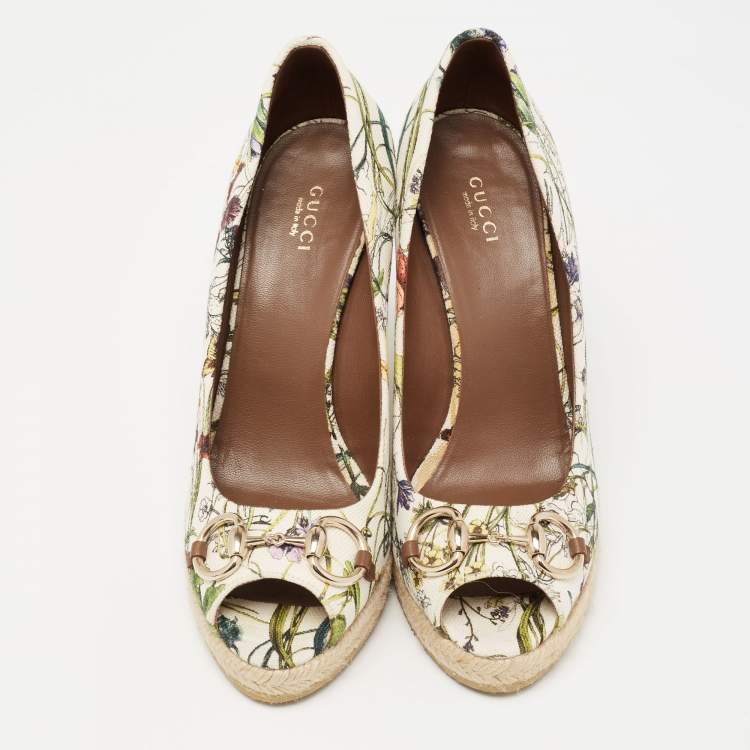 Pre Owned Gucci Multicolor Floral Print Canvas Horsebit Peep Toe Wedge Pumps Size 40