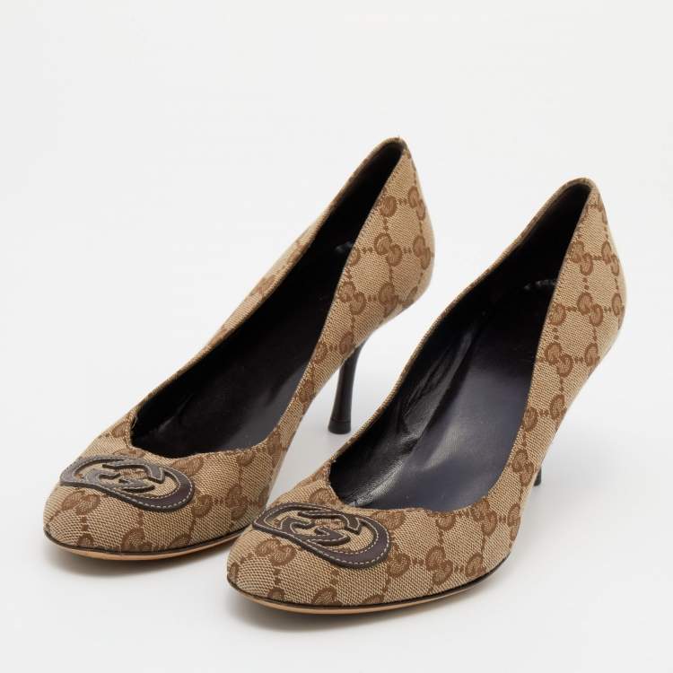 Pre Owned Gucci Beige/Brown GG Canvas Interlocking G Pumps Size 38