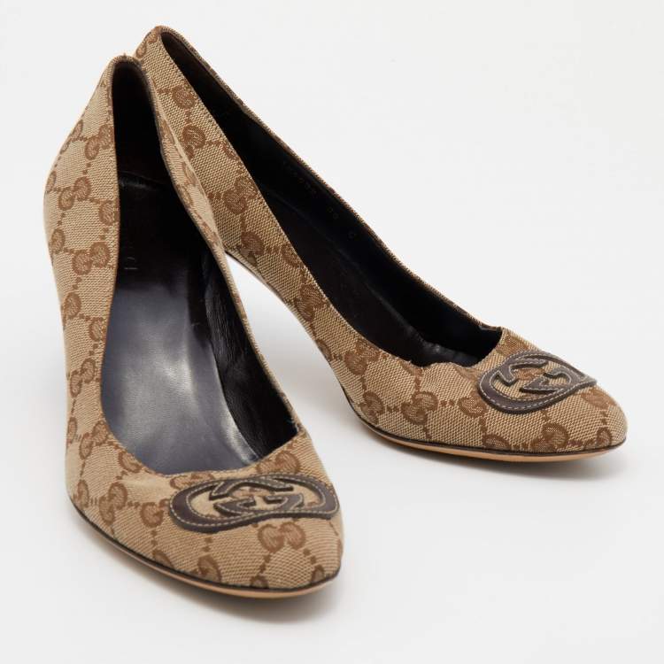 Pre Owned Gucci Beige/Brown GG Canvas Interlocking G Pumps Size 38