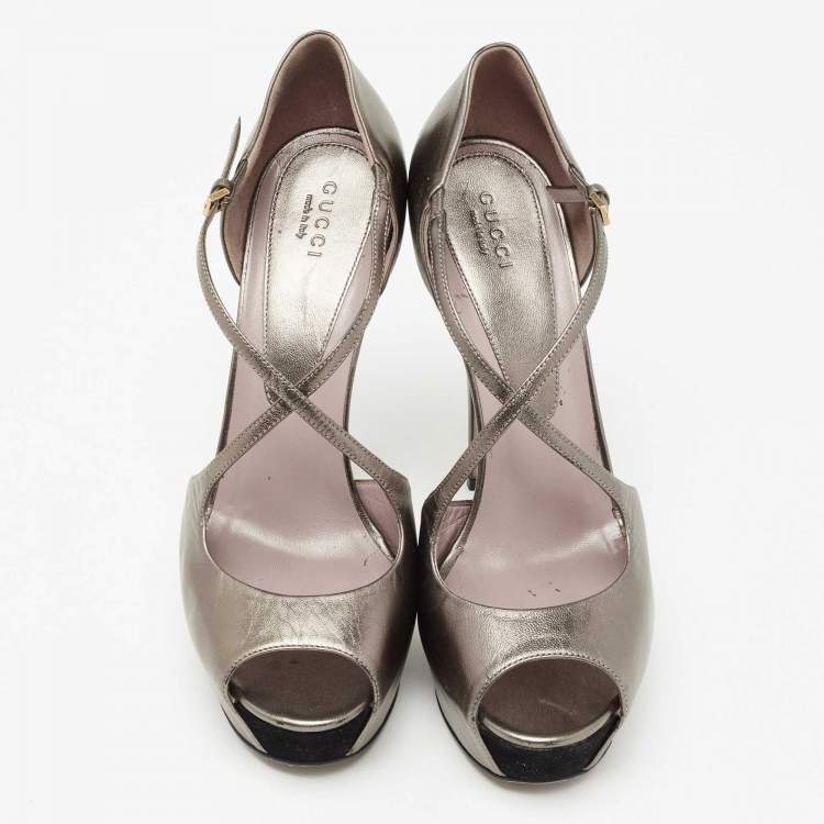 Pre Owned Gucci Metallic Grey Leather Lili Peep-Toe Platform Pumps Size 39.5