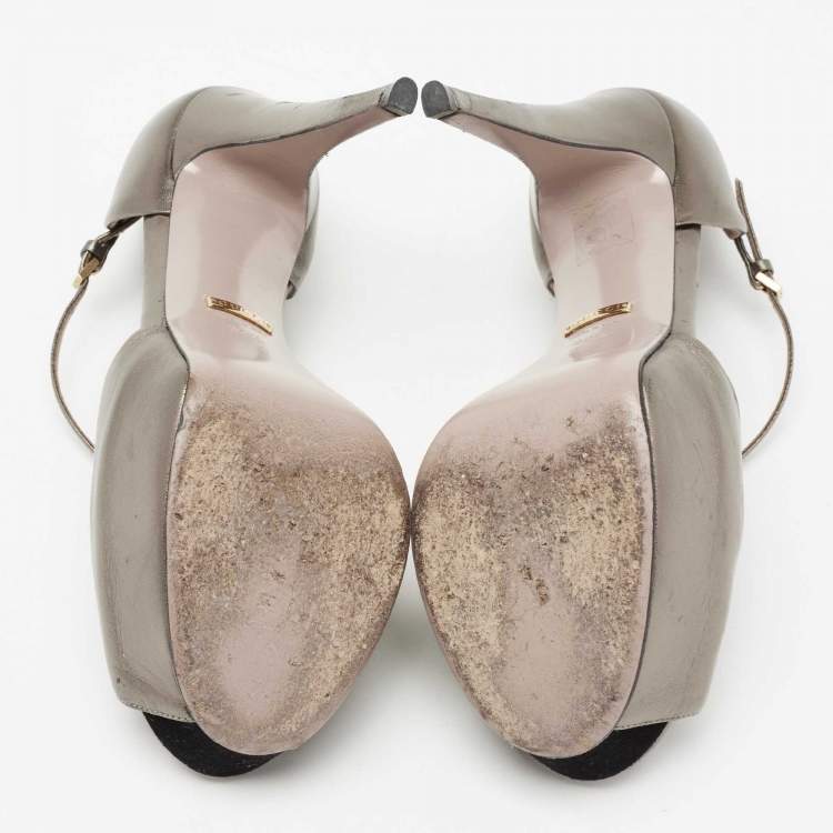 Pre Owned Gucci Metallic Grey Leather Lili Peep-Toe Platform Pumps Size 39.5