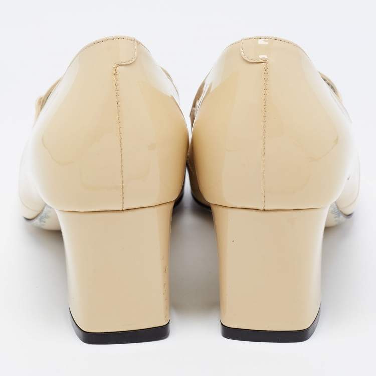 Pre Owned Gucci Beige Patent Leather Victoire GG Logo Block Heel Pumps Size 39.5