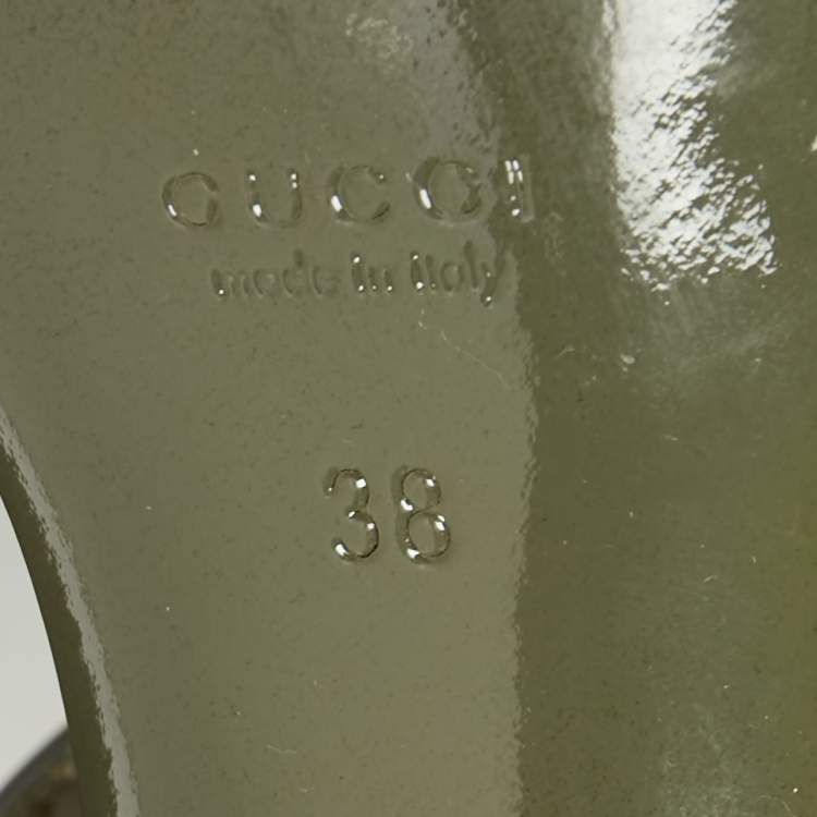 مملوكة مسبقًا Gucci Olive Green Patent Leather Ankle Strap Gladiator Sandals Size 38