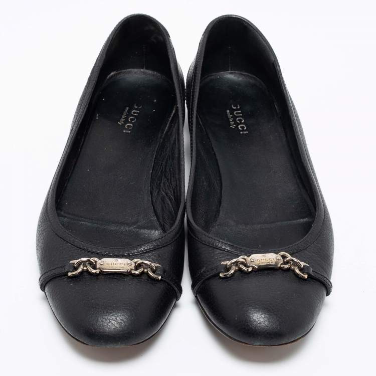 Pre Owned Gucci Black Leather Chain Link Accents Ballet Flats Size 38