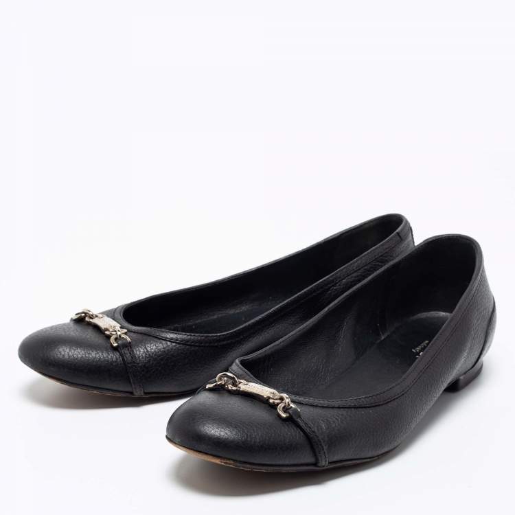 Pre Owned Gucci Black Leather Chain Link Accents Ballet Flats Size 38