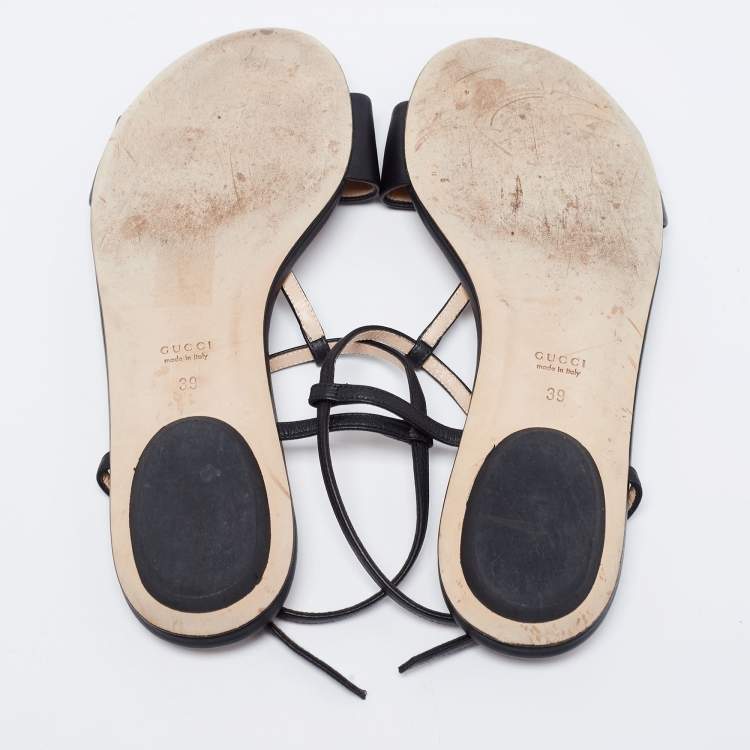 مملوكة مسبقًا Gucci Black Leather Horsebit T-Strap Flats Size 39