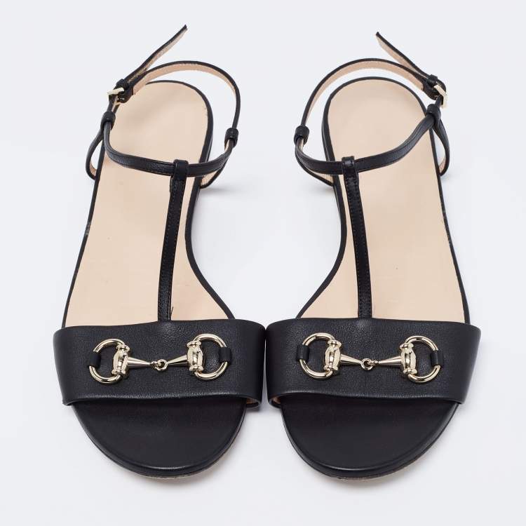 مملوكة مسبقًا Gucci Black Leather Horsebit T-Strap Flats Size 39