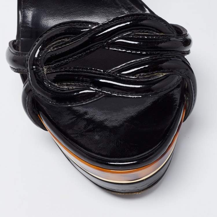Pre Owned Gucci Black Patent Leather Orchid Twist Detail Tortoise Heel Platform Sandals Size 38