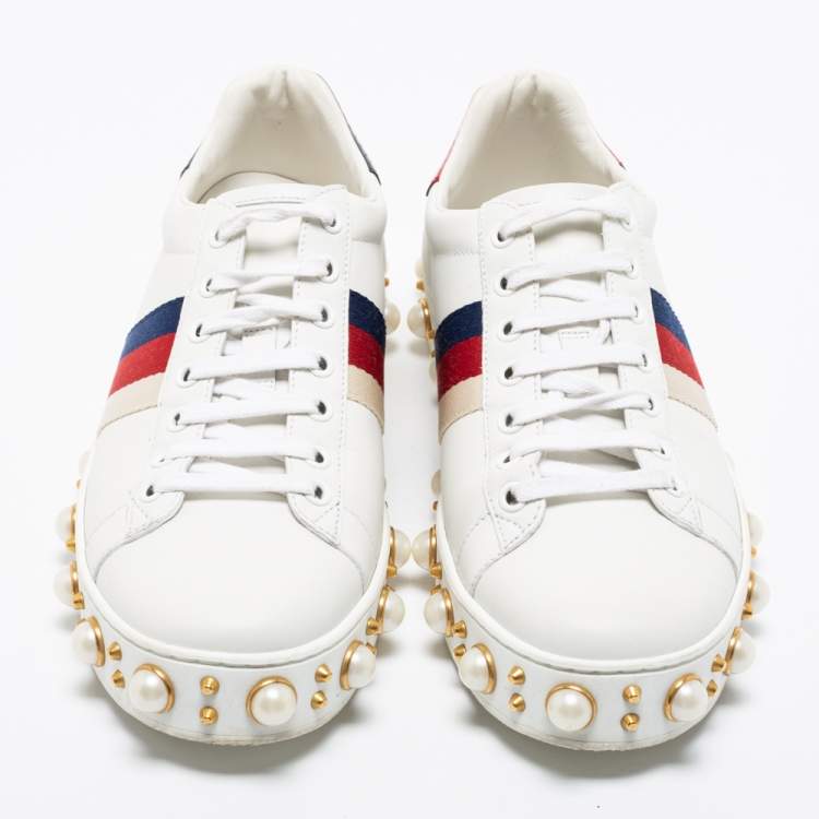 مملوكة مسبقًا Gucci White Leather Faux Pearl Embellished Platform New Ace Low-Top Sneakers Size 38.5