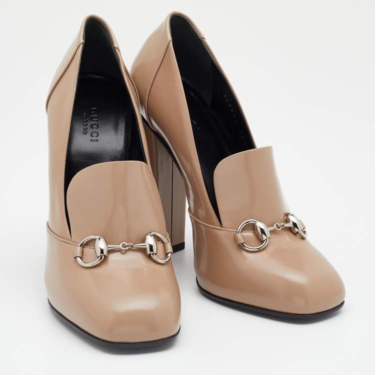 Pre Owned Gucci Beige Patent Leather Horsebit Block Heel Pumps Size 38.5