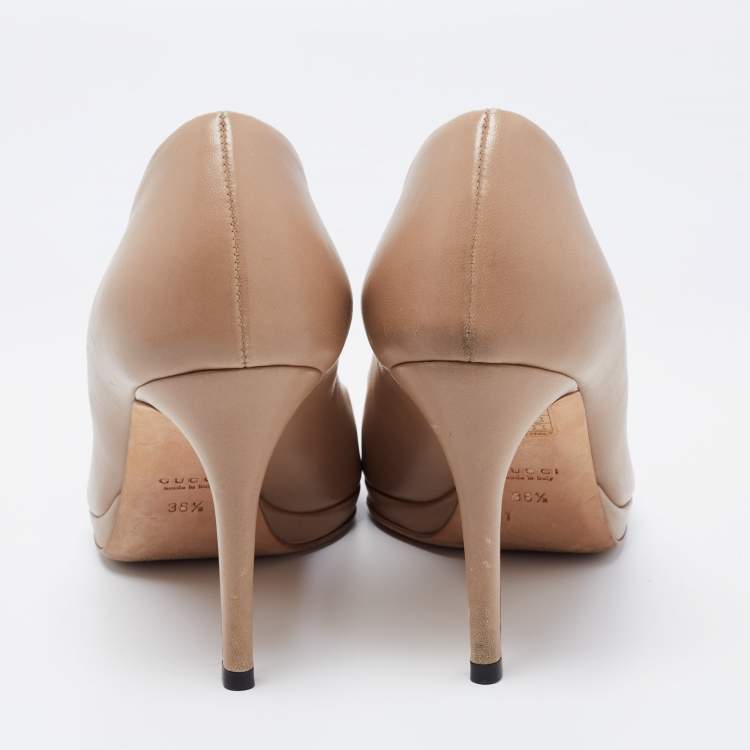 Pre Owned Gucci Beige Leather Horsebit Peep Toe Pumps Size 36.5
