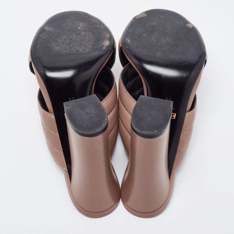 Pre Owned Gucci Light Brown Quilted Leather Criss Cross Block Heel Mules Size 39