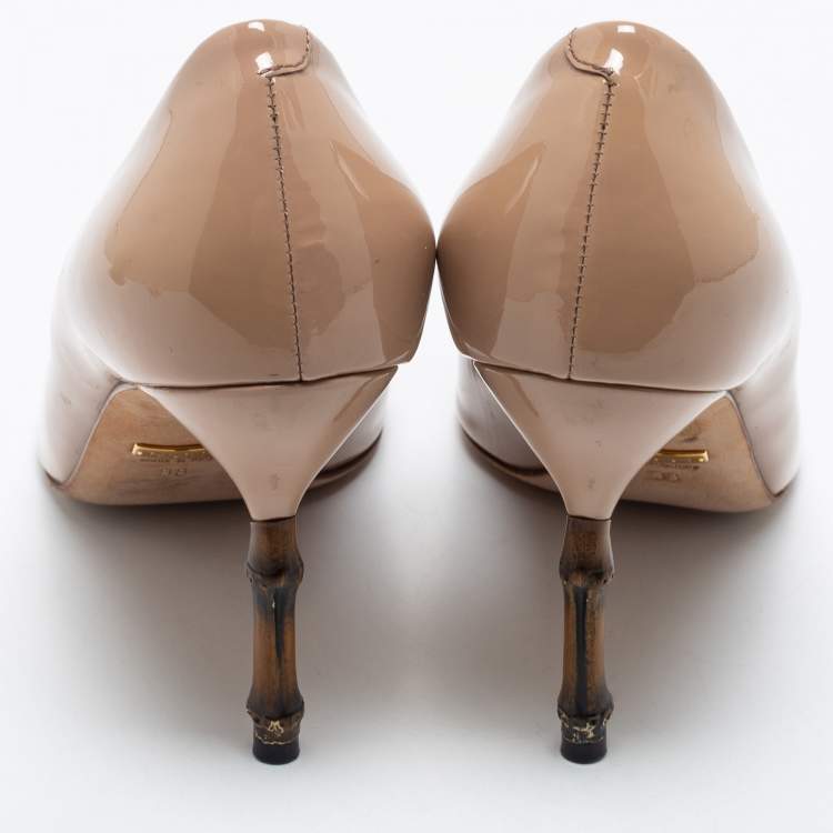 Pre Owned Gucci Beige Patent Pointed Toe Bamboo Heel Pumps Size 38