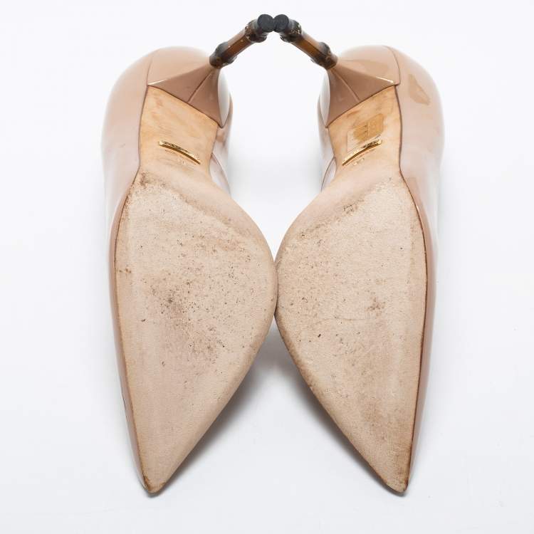 Pre Owned Gucci Beige Patent Pointed Toe Bamboo Heel Pumps Size 38