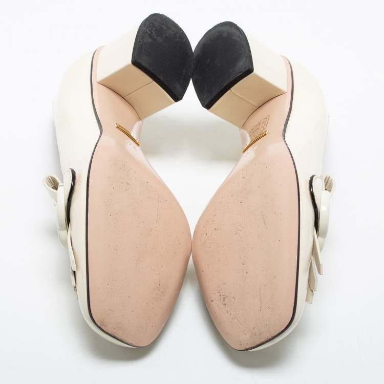 Pre Owned Gucci Cream Patent Leather Double G Fringes Mid Heel Pumps Size 37.5