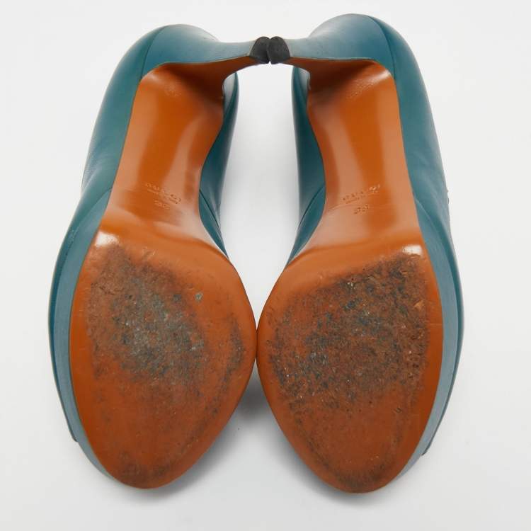 Pre Owned Gucci Teal Leather Betty T-Strap Platform Pumps Size 38