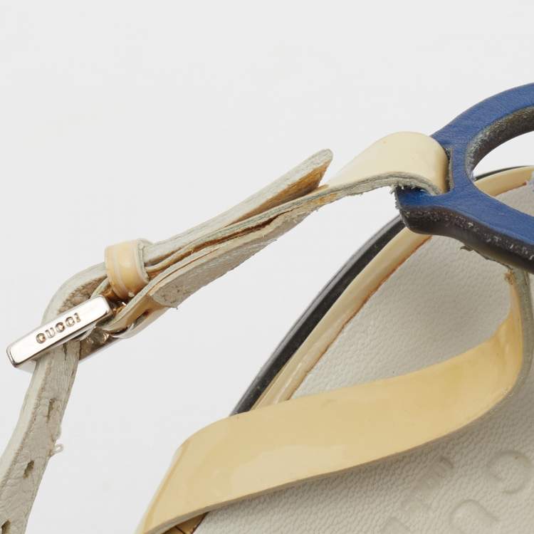 Pre Owned Gucci Beige Patent Leather Interlocking G Thong Flat Sandals Size 35