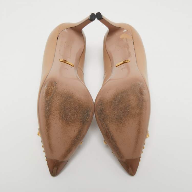 Pre Owned Gucci Beige Leather Studded Coline Pumps Size 36