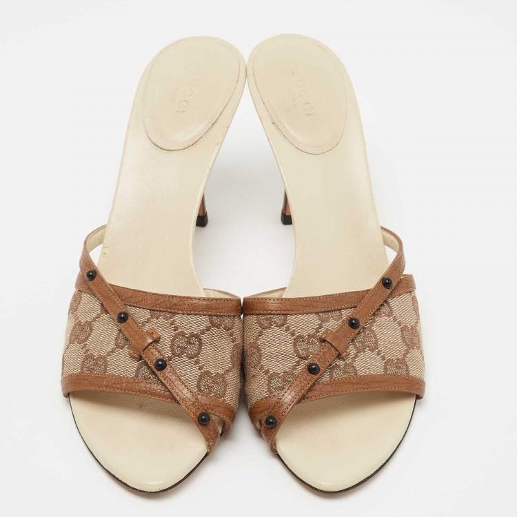 Pre Owned Gucci Brown Leather and GG Canvas Slides Size 40