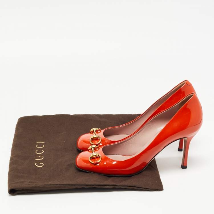 مملوكة مسبقًا Gucci Orange Patent Leather Horsebit Pumps Size 38