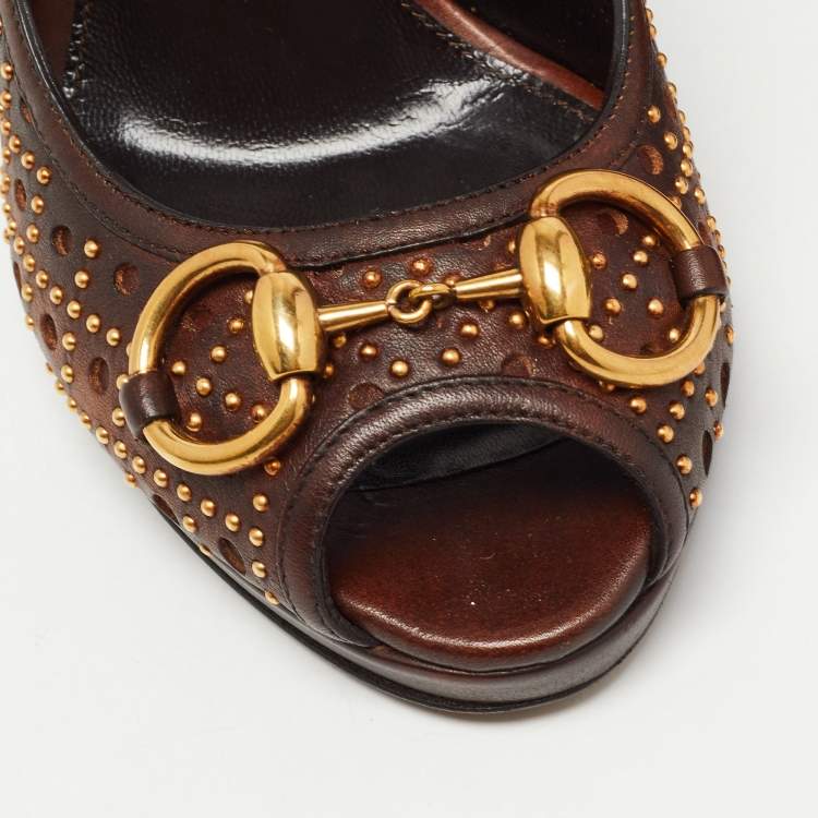 Pre Owned Gucci Brown Leather New Hollywood Studded Horsebit Peep Toe Pumps Size 37.5