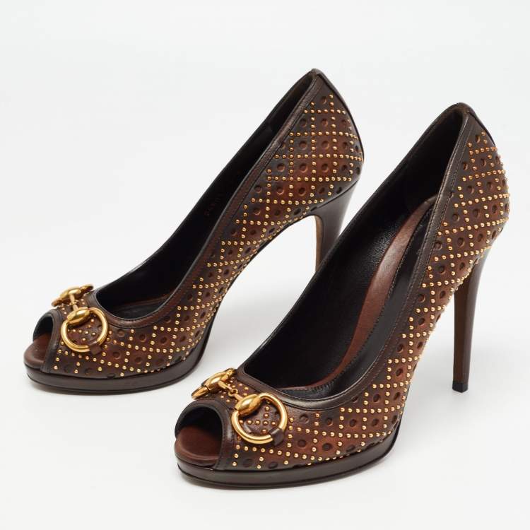 Pre Owned Gucci Brown Leather New Hollywood Studded Horsebit Peep Toe Pumps Size 37.5