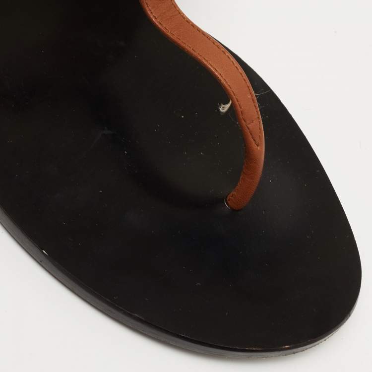 Pre Owned Gucci Brown Leather GG Marmont Thong Flats Size 37.5