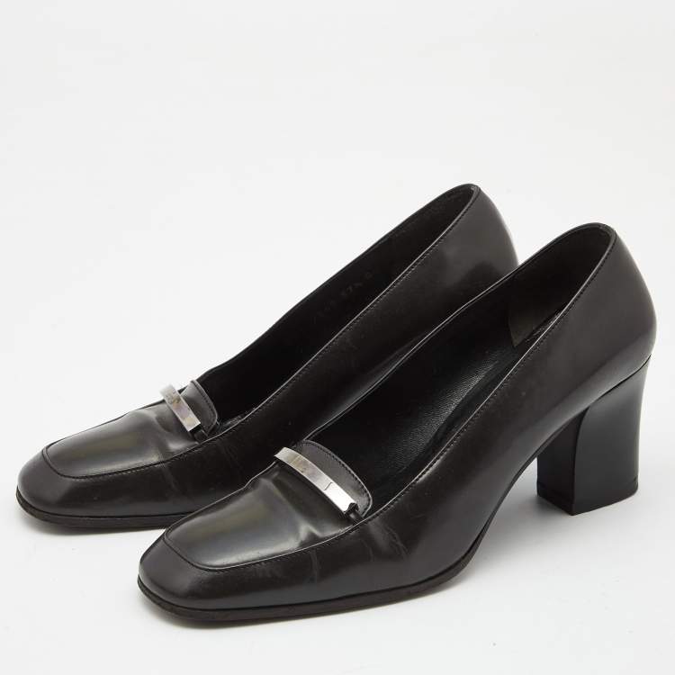 Pre Owned Gucci Dark Grey Leather Loafer Pumps Size 37.5