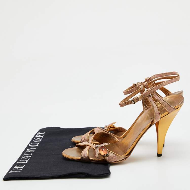Pre Owned Gucci Metallic Gold Brocade Fabric and Leather Bee Embellished Ankle Strap Sandals Size 37