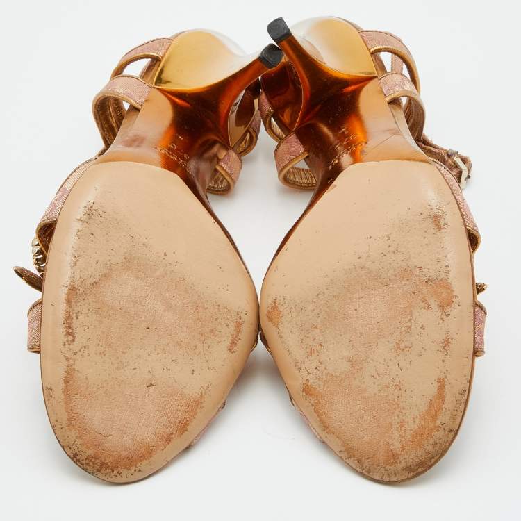 Pre Owned Gucci Metallic Gold Brocade Fabric and Leather Bee Embellished Ankle Strap Sandals Size 37