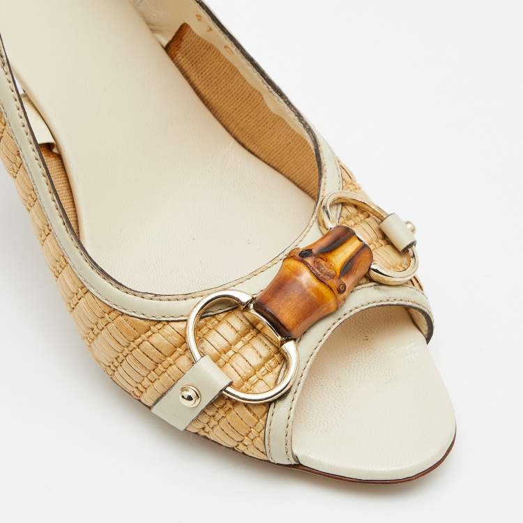 مملوكة مسبقًا Gucci Beige/Cream Raffia and Leather Bamboo Horsebit Slingback Pumps Size 41