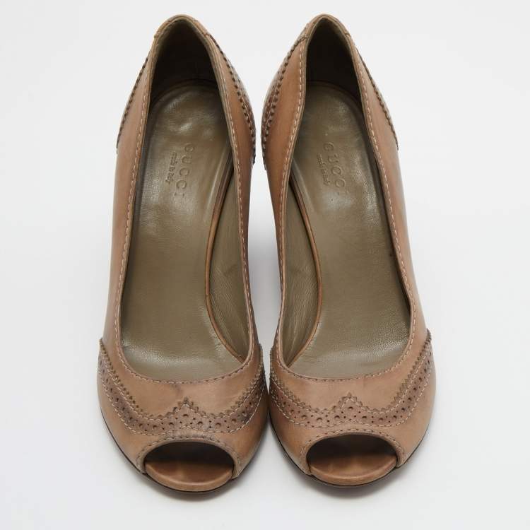 Pre Owned Gucci Brown Brogue Leather Wedge Peep Toe Pumps Size 36.5
