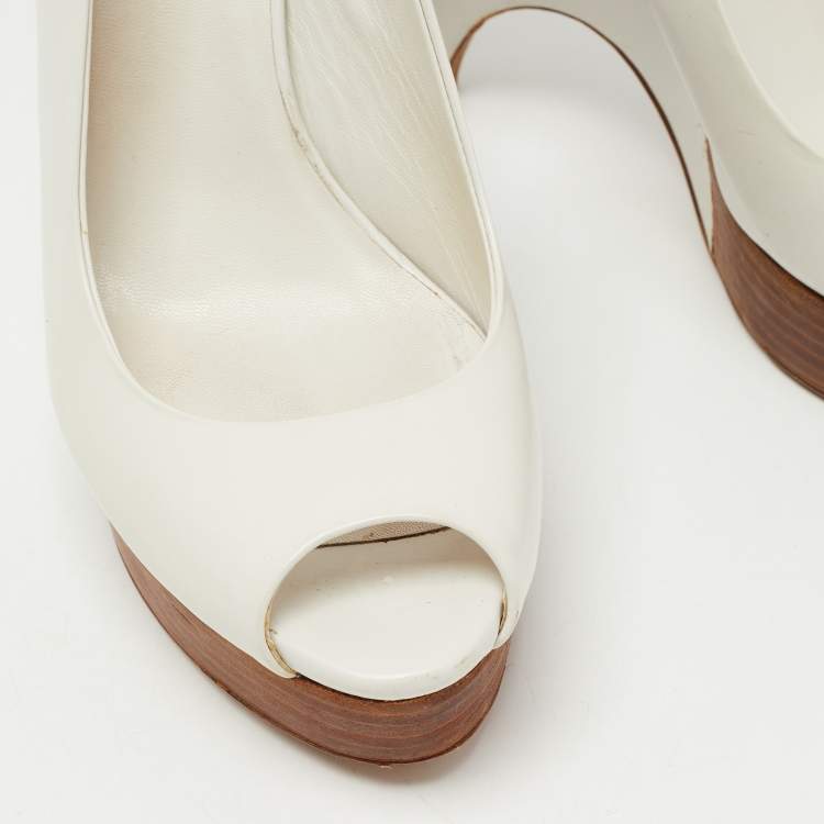Pre Owned Gucci White Leather Wooden Wedge Slingback Sandals Size 38