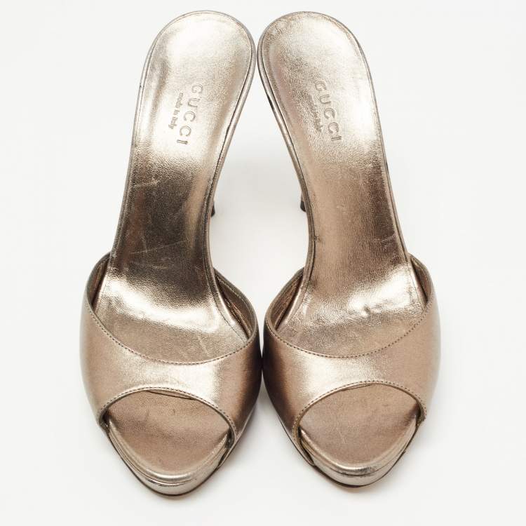 Pre Owned Gucci Metallic Bronze Leather Slide Sandals Size 35