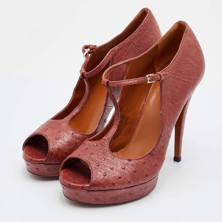 Pre Owned Gucci Rust Ostrich Betty T-Strap Platform Pumps Size 38