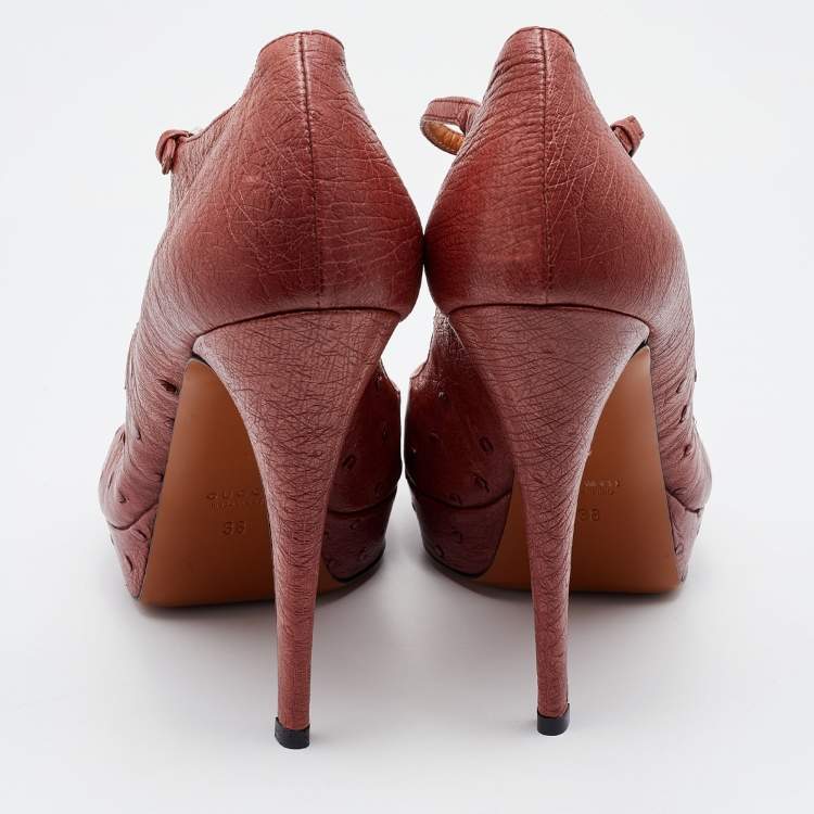 Pre Owned Gucci Rust Ostrich Betty T-Strap Platform Pumps Size 38