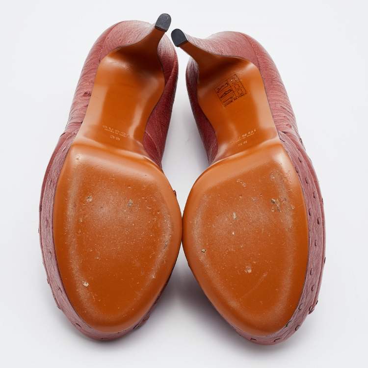 Pre Owned Gucci Rust Ostrich Betty T-Strap Platform Pumps Size 38