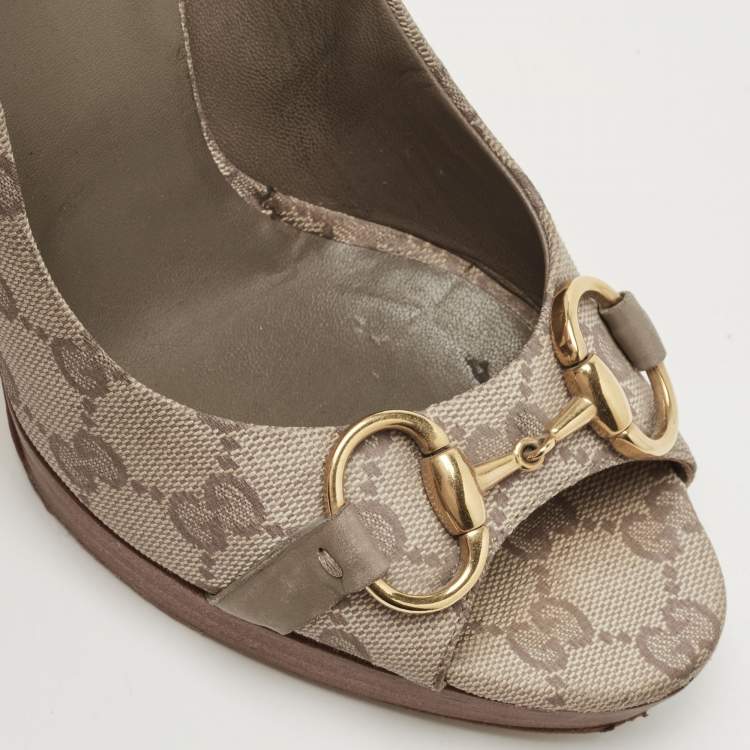 Pre Owned Gucci Beige GG Canvas Horsebit Peep Toe Pumps Size 37.5
