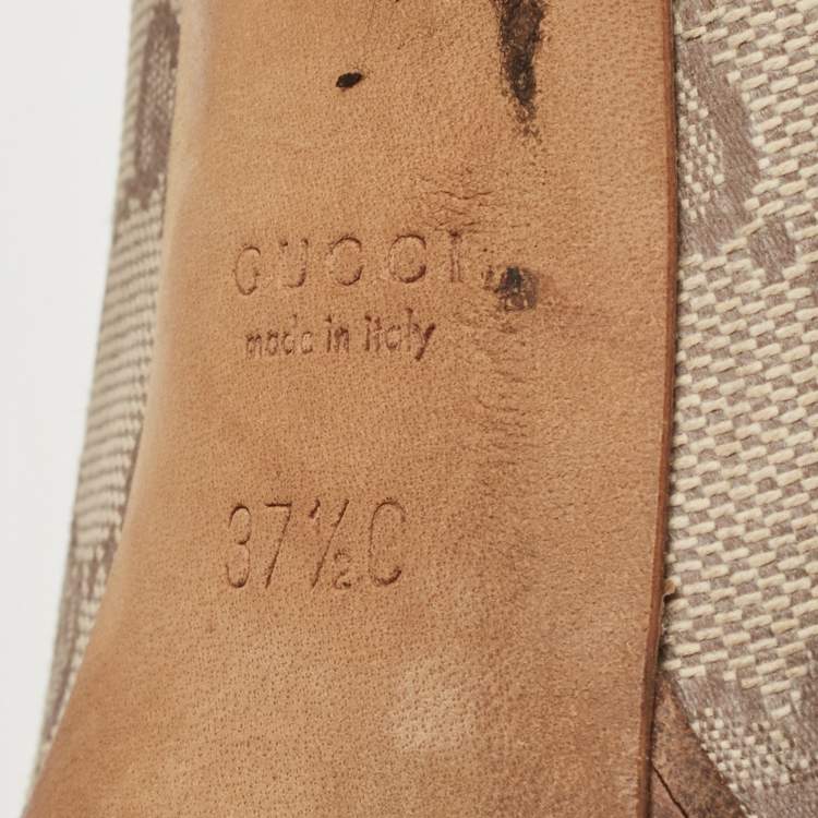 Pre Owned Gucci Beige GG Canvas Horsebit Peep Toe Pumps Size 37.5