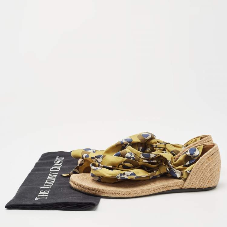 Pre Owned Gucci Black/Yellow Patent and Tie Up Ribbon Espadrilles Size 37